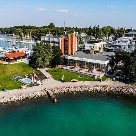 Hotel Molo Шіофок Екстер'єр фото